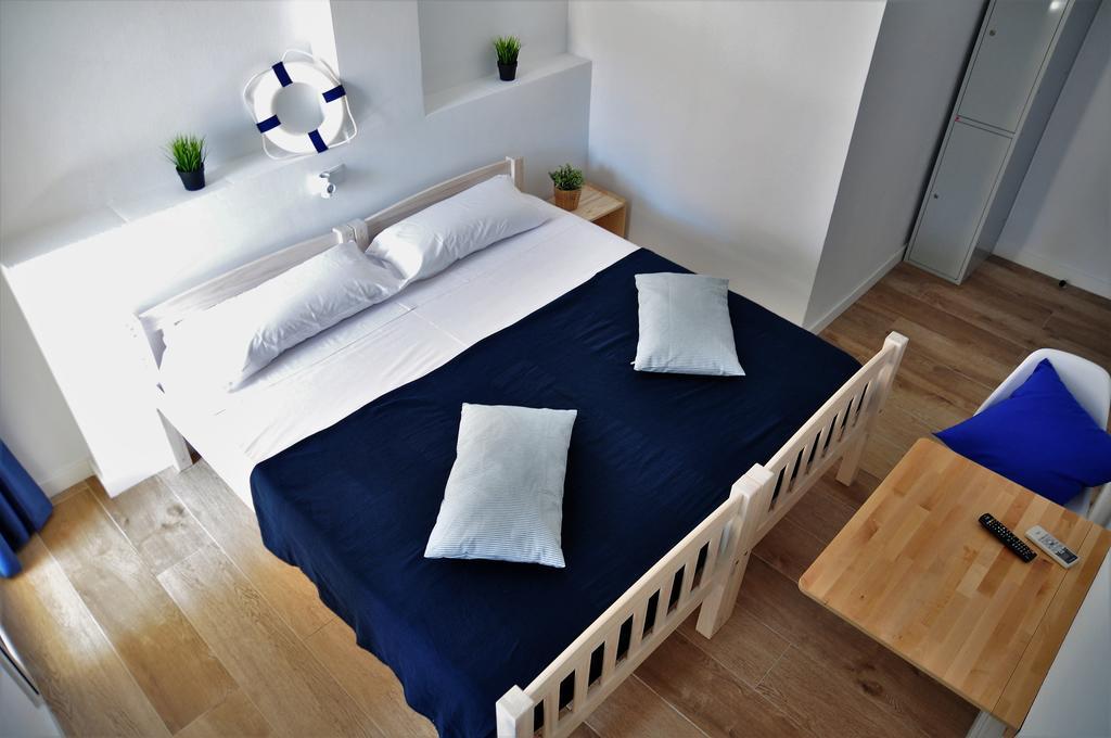 Hostal Porto Mar Salou Exterior photo