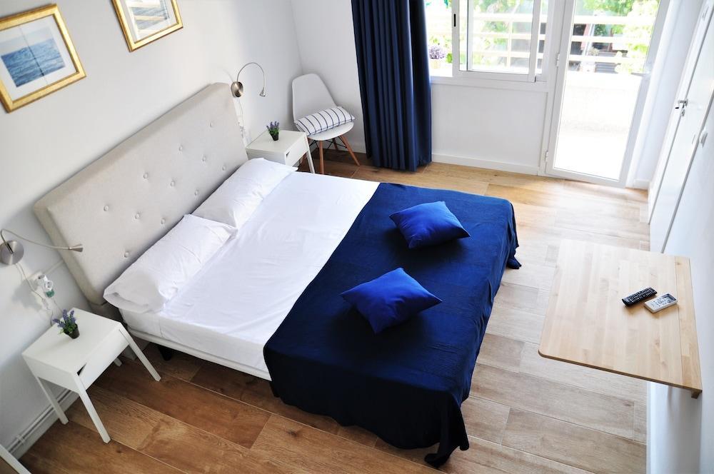 Hostal Porto Mar Salou Exterior photo